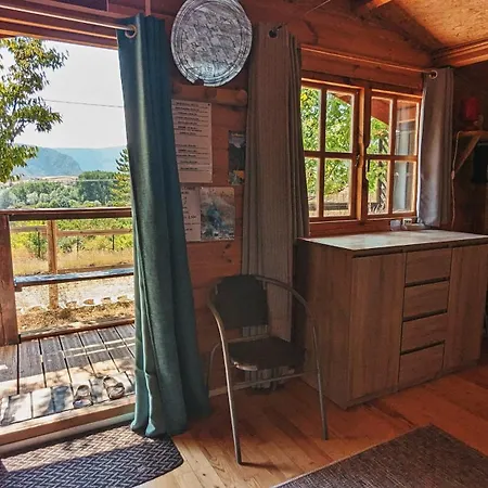 Camping Ferme De Bourras